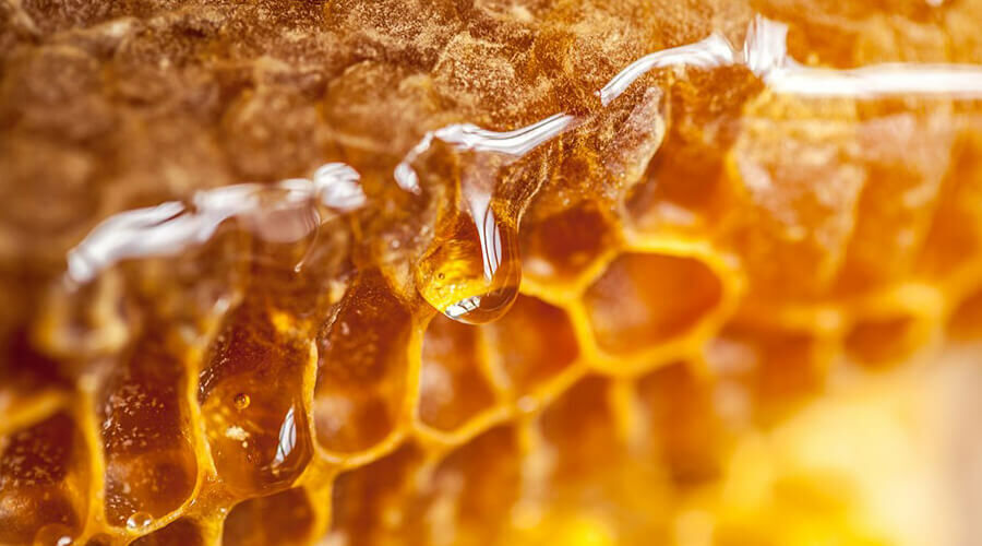 A méz külső alkalmazása.