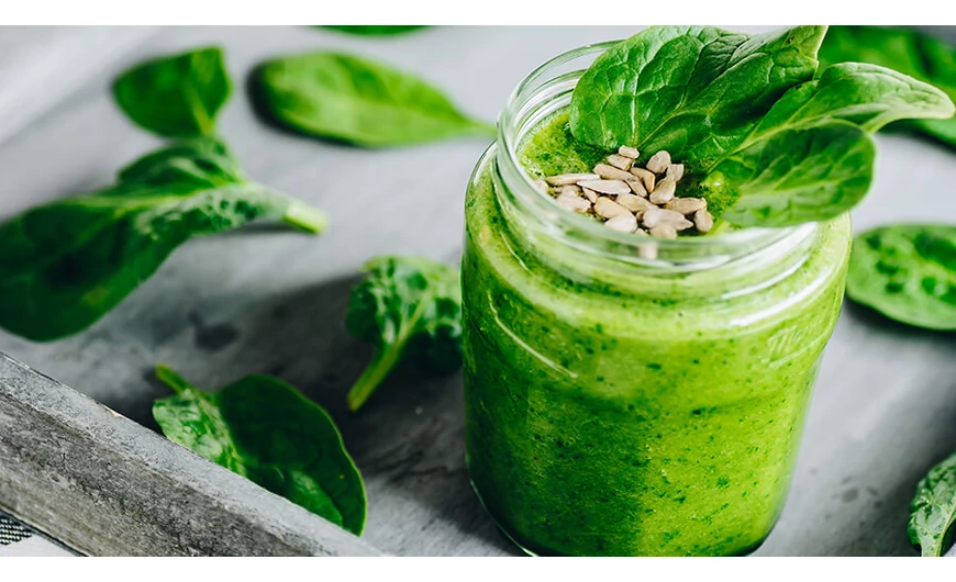 Spenótos őszibarackos smoothie recept